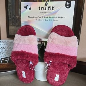 Tru Fit Plush Open Toe Slippers - Red and Pink